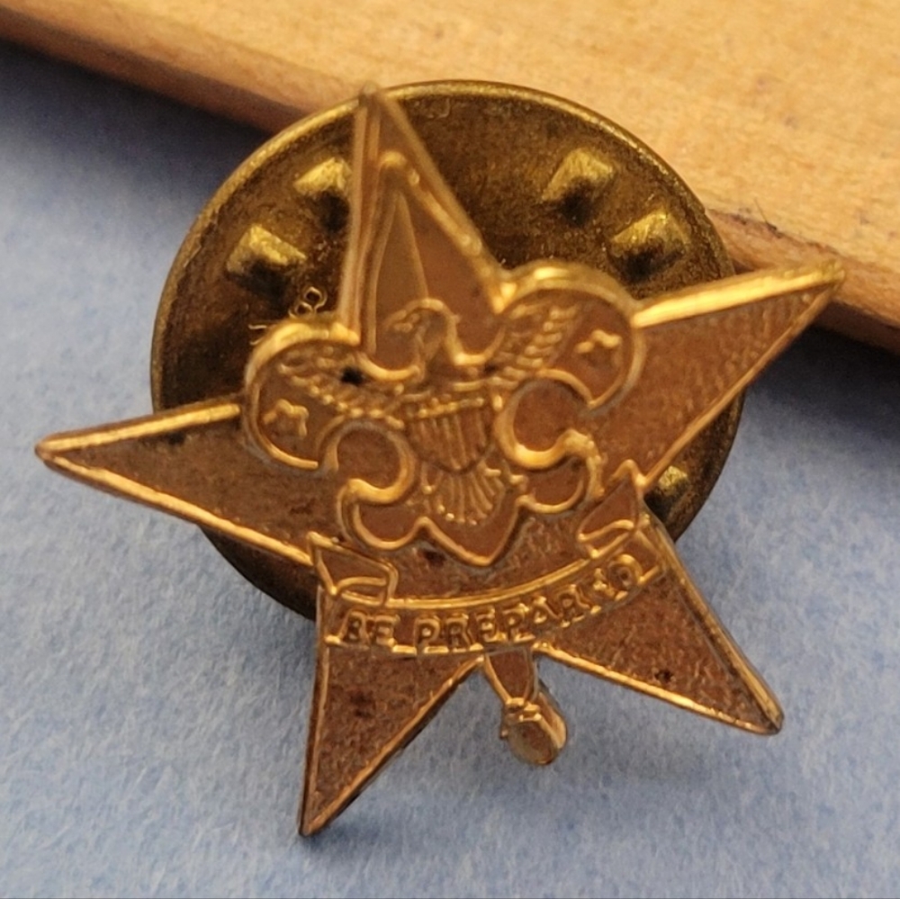 Boy Scouts Of America Vintage Be Prepared Star Tank Pin Badge
